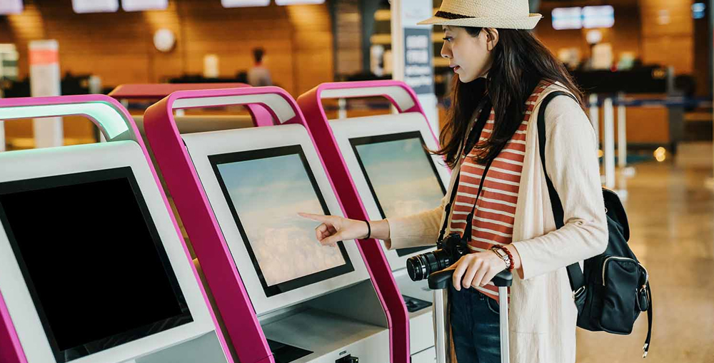 Airport Check-in Kiosk Help Boosting Staff Performance