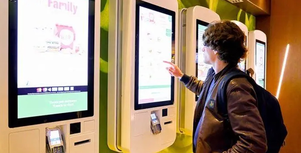 What are the Benefits of Integrating AI in Payment Kiosks?